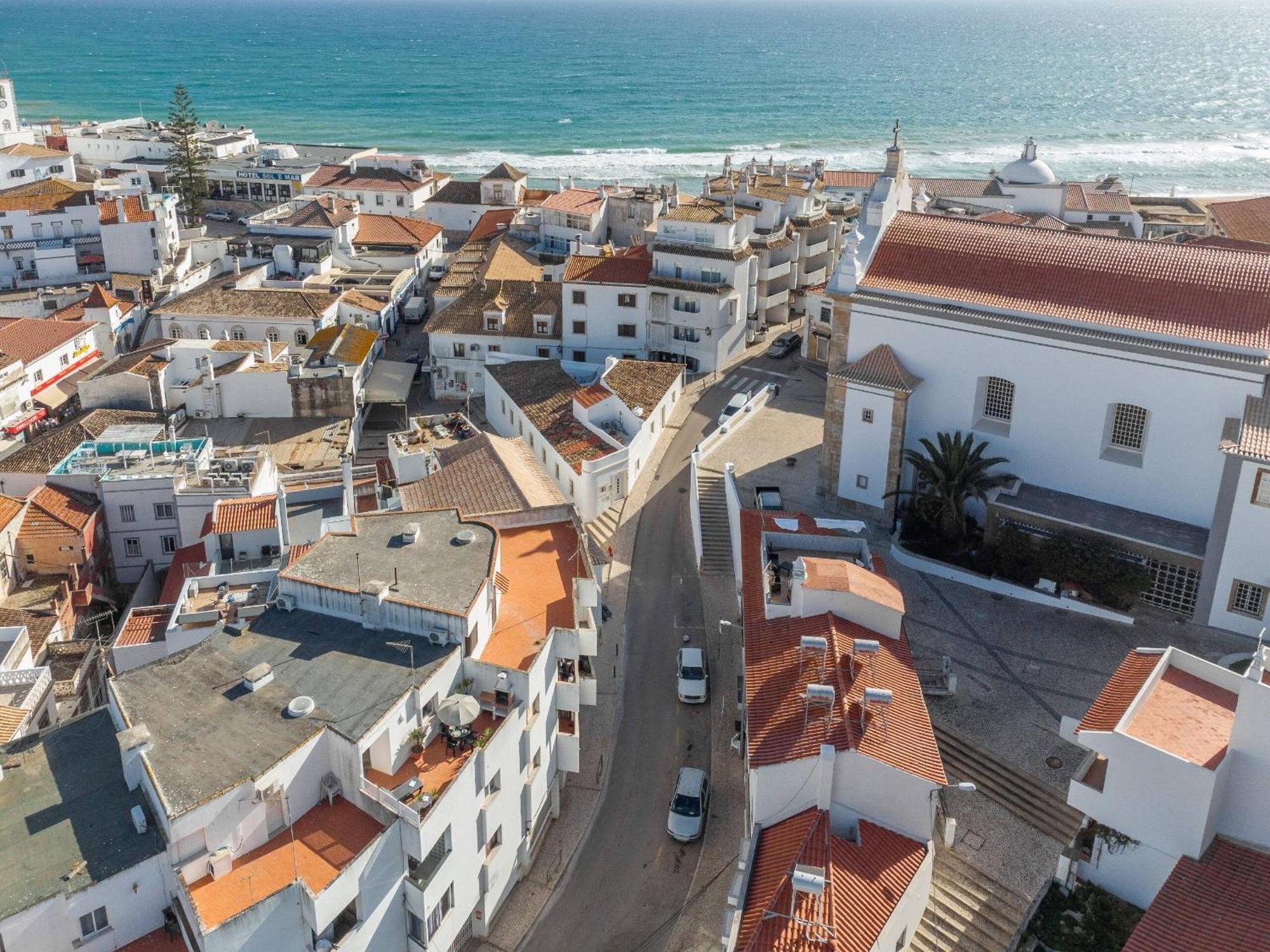 Lena'S Beach House By Hellovacations 알부페이라 외부 사진